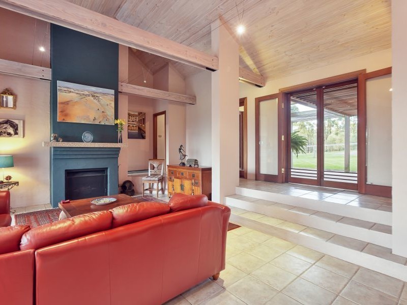 1274 Wine Country Drive, Rothbury NSW 2320