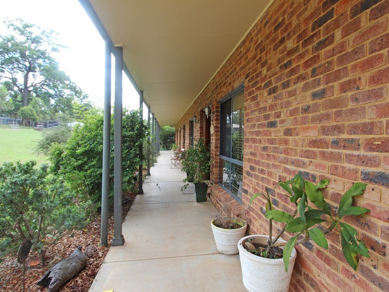 249 Tuckers Lane, Greta NSW 2334