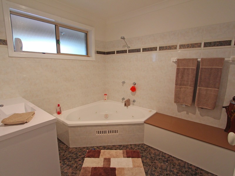 6 Short Street, Ellalong NSW 2325