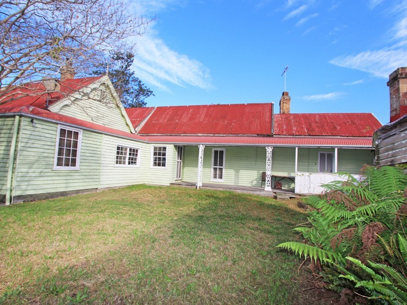 702 Wollombi Road, Bishops Bridge NSW 2326
