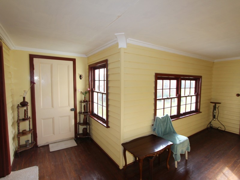 702 Wollombi Road, Bishops Bridge NSW 2326
