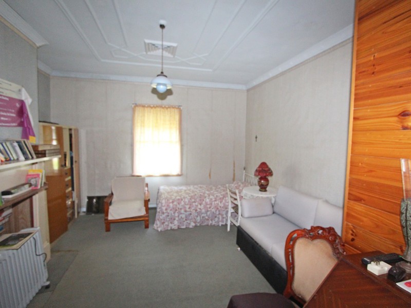 702 Wollombi Road, Bishops Bridge NSW 2326