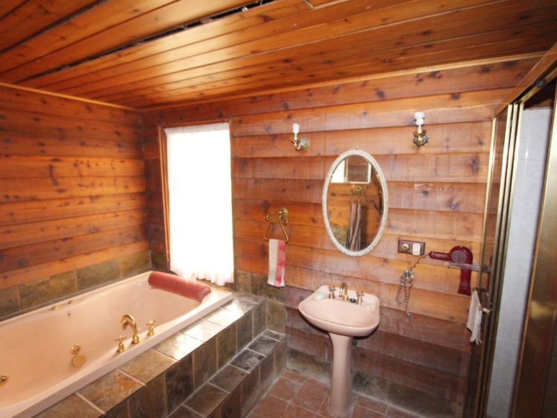 702 Wollombi Road, Bishops Bridge NSW 2326
