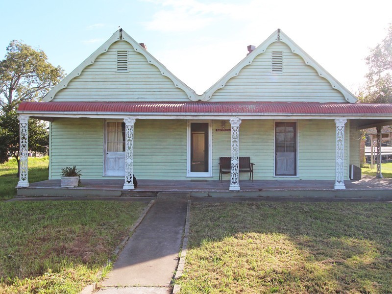 702 Wollombi Road, Bishops Bridge NSW 2326