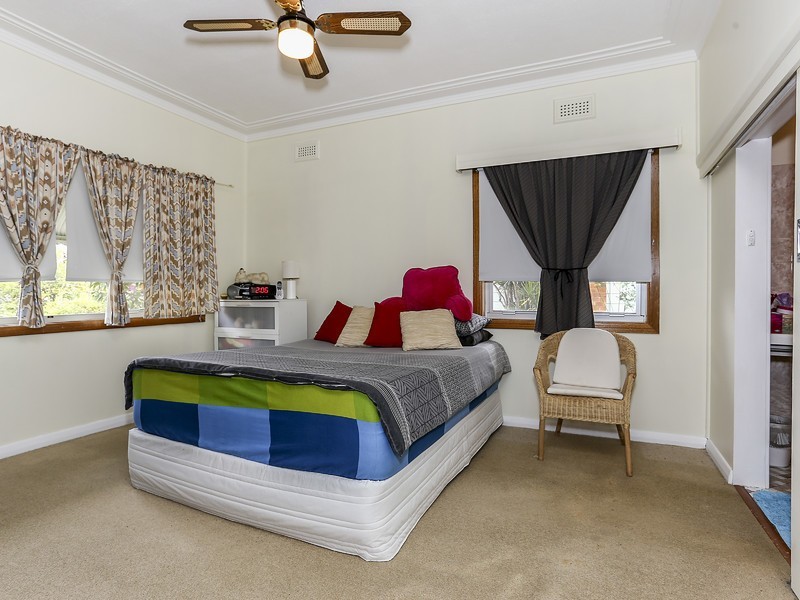 13 Guest Street, Cessnock NSW 2325