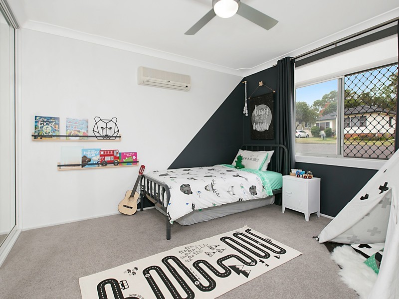 17 Mills Crescent, Cessnock NSW 2325