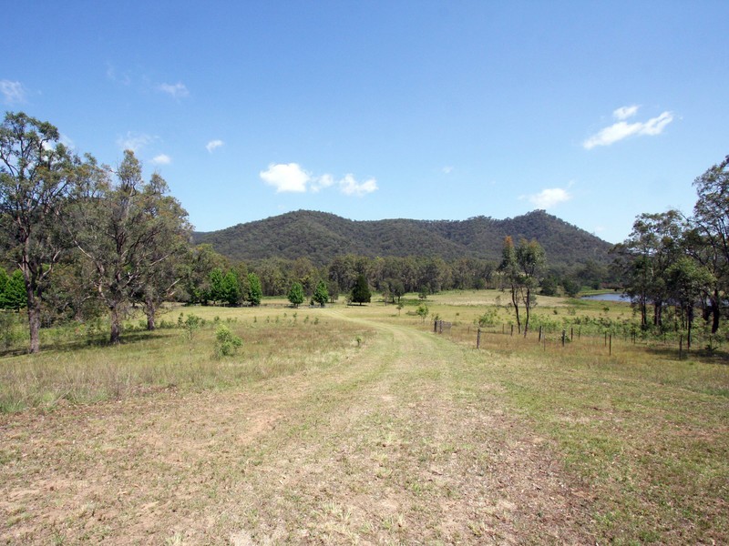 1076 Wollombi Road, Broke NSW 2330