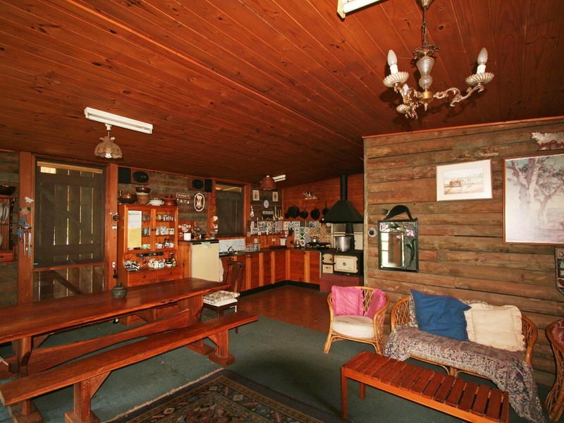 1076 Wollombi Road, Broke NSW 2330