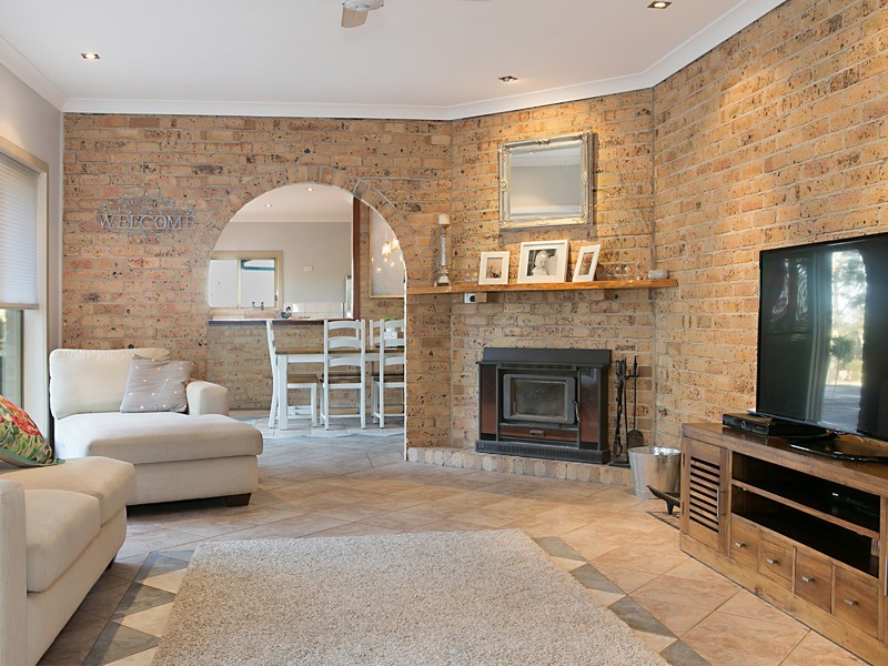 102 Olsen Road, Lovedale NSW 2325