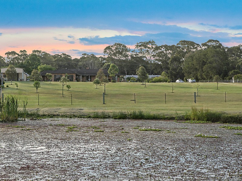 72 Wine Country Drive, Nulkaba NSW 2325