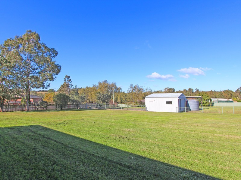 8 Preston Close, Branxton NSW 2335