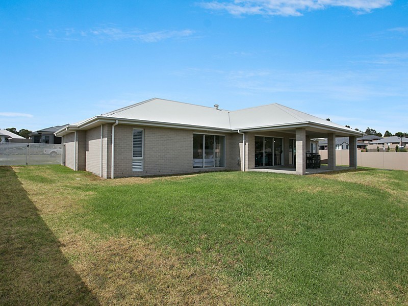 14 Dunnett Avenue, Branxton NSW 2335