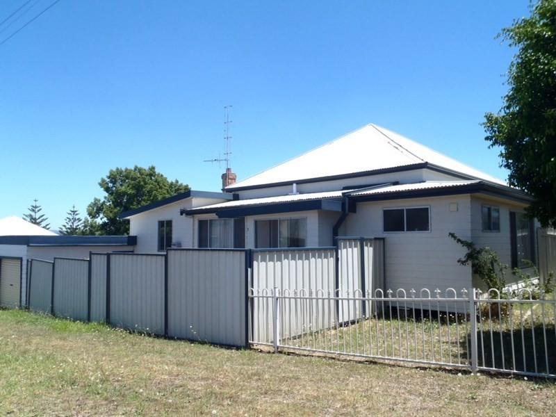 2/47 Hall Street, Cessnock NSW 2325