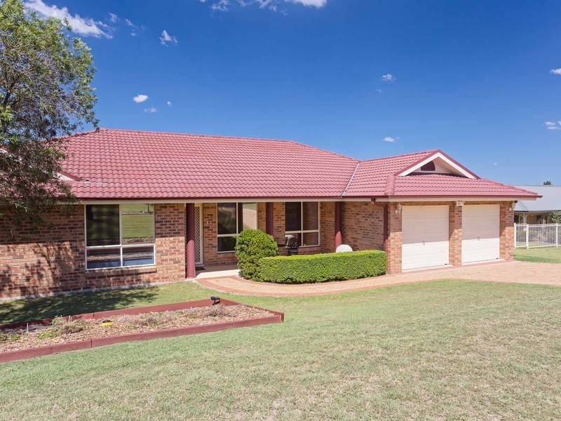 12 McKensey Street, Nulkaba NSW 2325