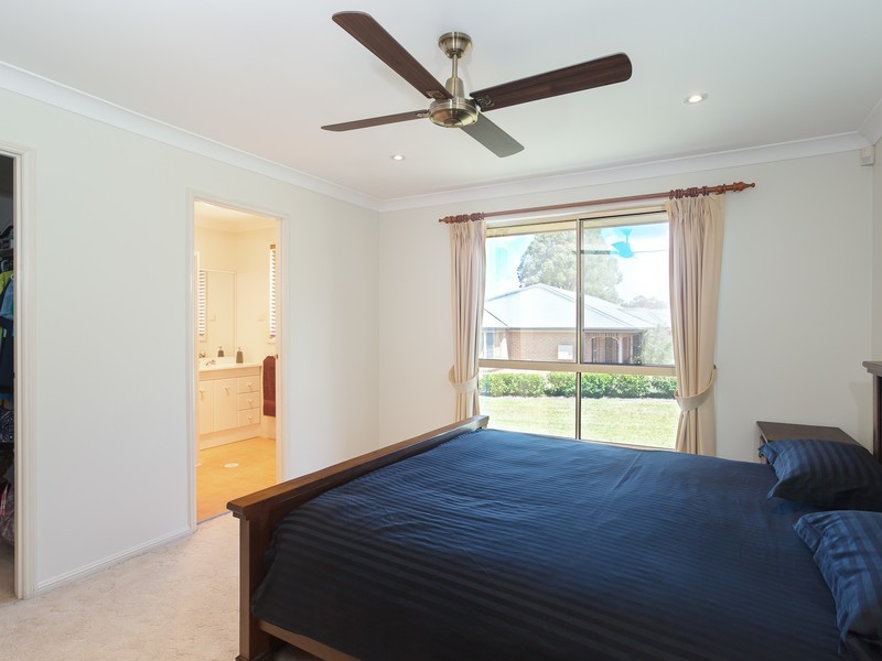 12 McKensey Street, Nulkaba NSW 2325