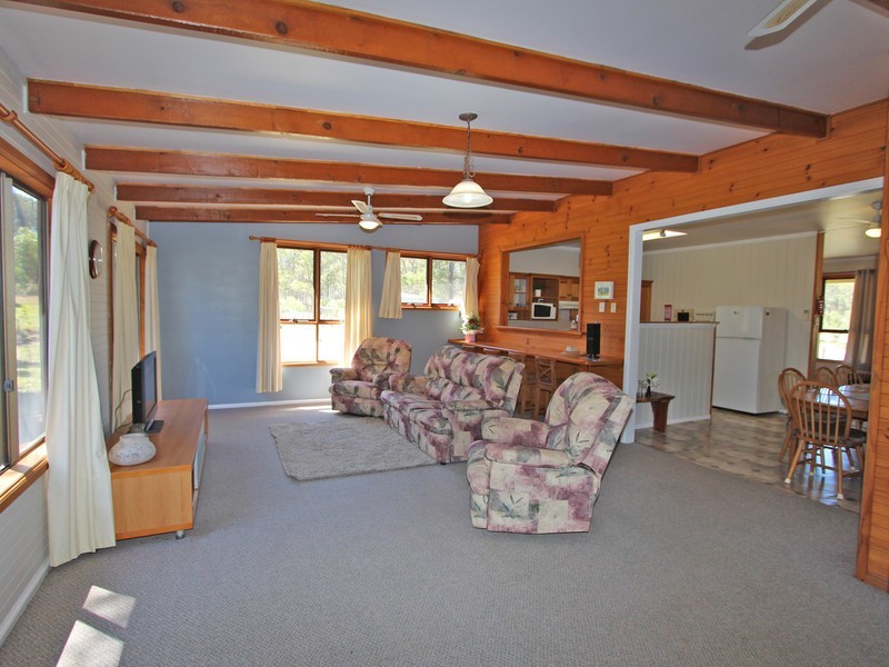 67 Whitings Lane, Quorrobolong NSW 2325