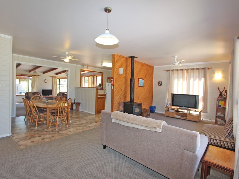 67 Whitings Lane, Quorrobolong NSW 2325