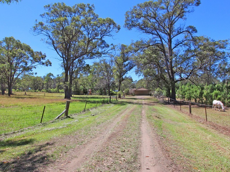 67 Whitings Lane, Quorrobolong NSW 2325