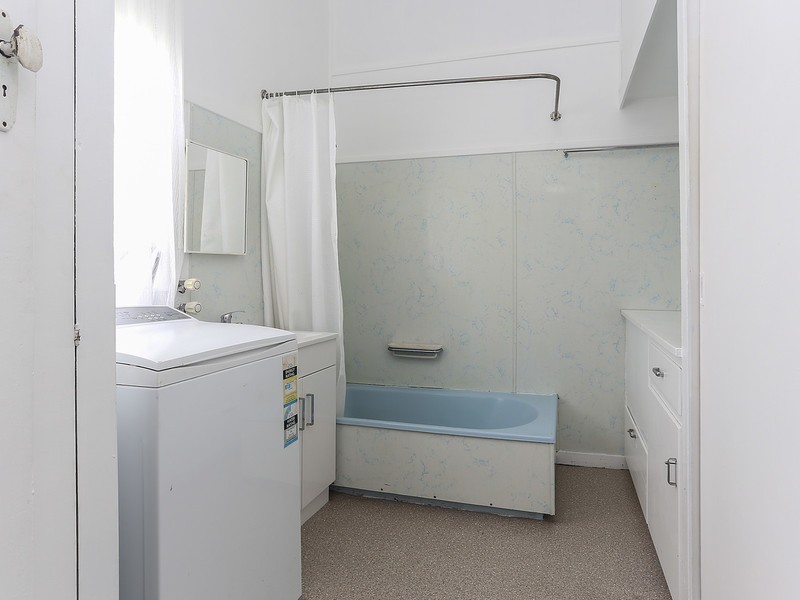 2 Sports Avenue, Cessnock NSW 2325