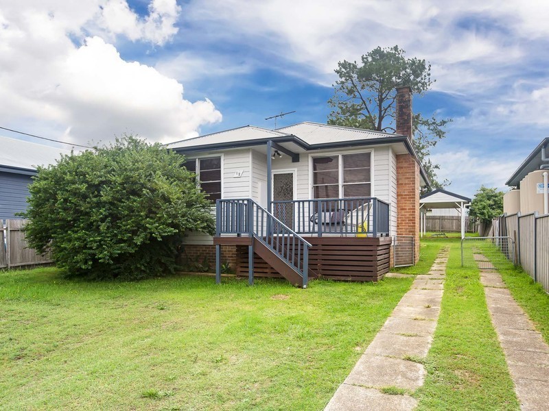 12 Lambert Street, Cessnock NSW 2325