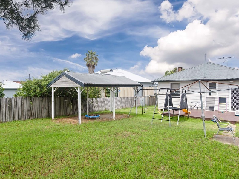 12 Lambert Street, Cessnock NSW 2325