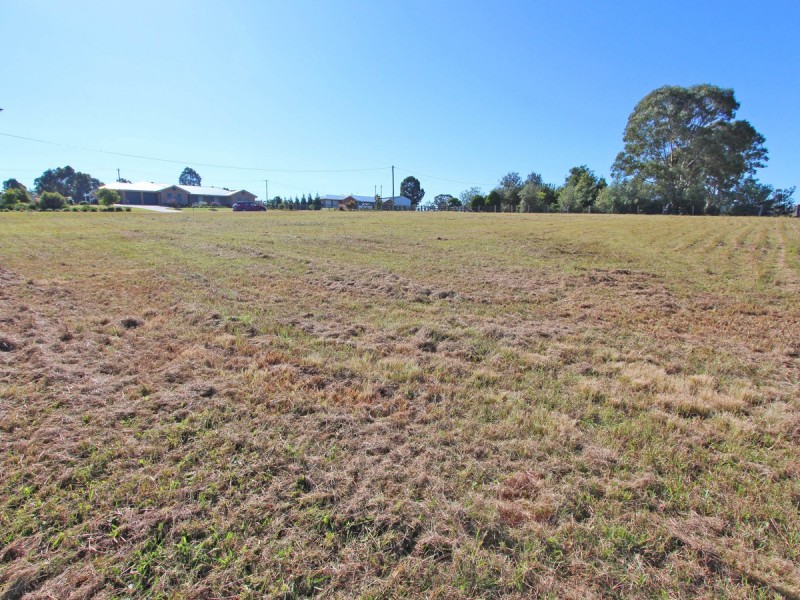 5 Tenth Avenue, Millfield NSW 2325