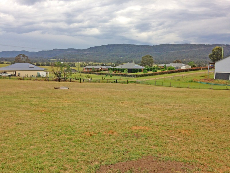 2 Ninth Avenue, Millfield NSW 2325