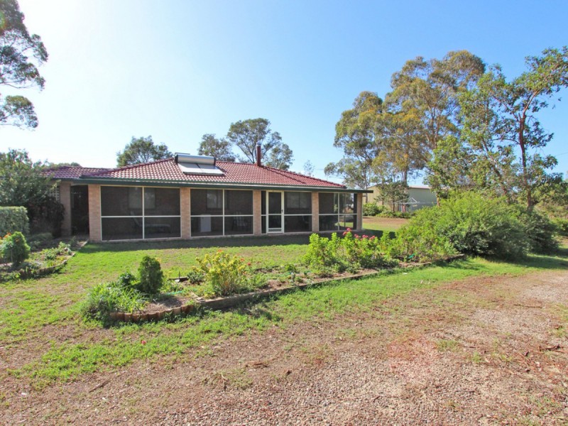 303 Range Road, Whittingham NSW 2330