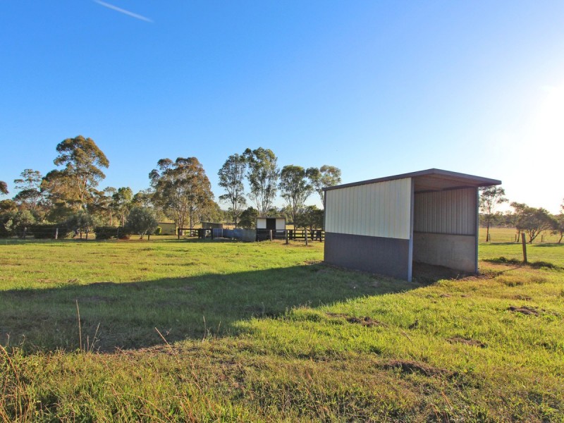 303 Range Road, Whittingham NSW 2330