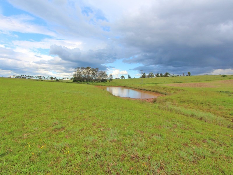 303 Range Road, Whittingham NSW 2330