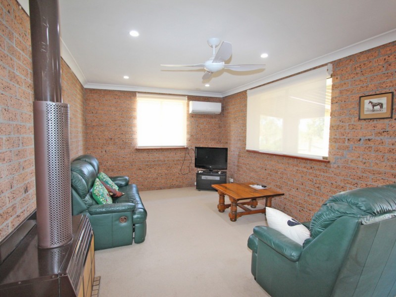303 Range Road, Whittingham NSW 2330