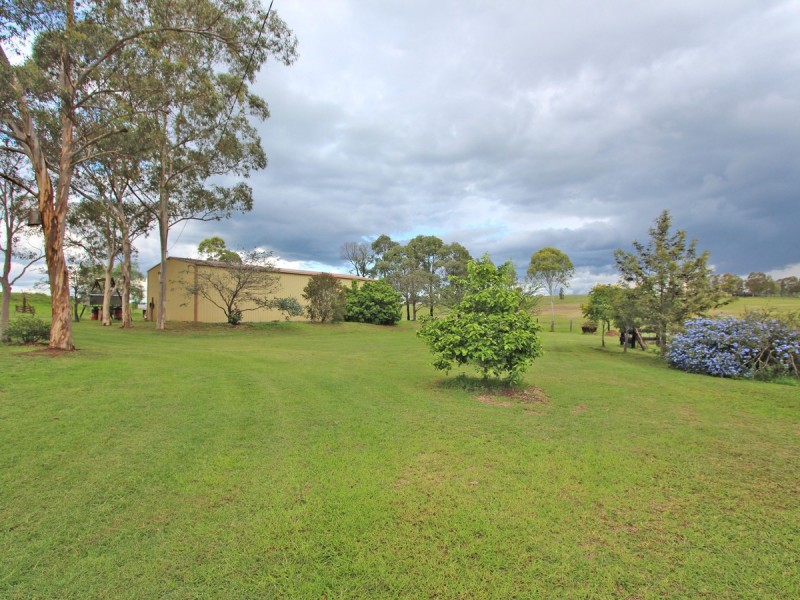 303 Range Road, Whittingham NSW 2330