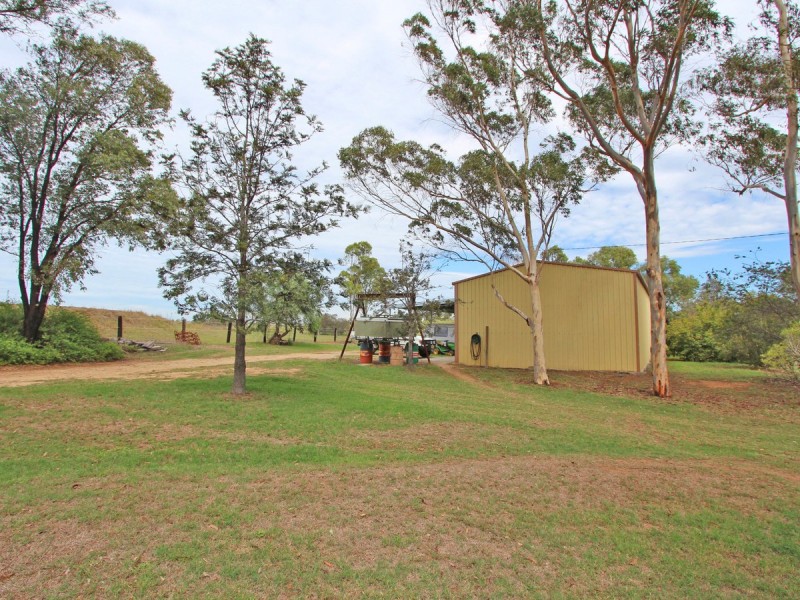 303 Range Road, Whittingham NSW 2330