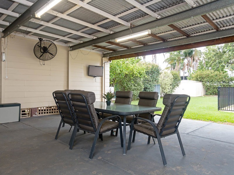 16 Boomerang Street, Cessnock NSW 2325