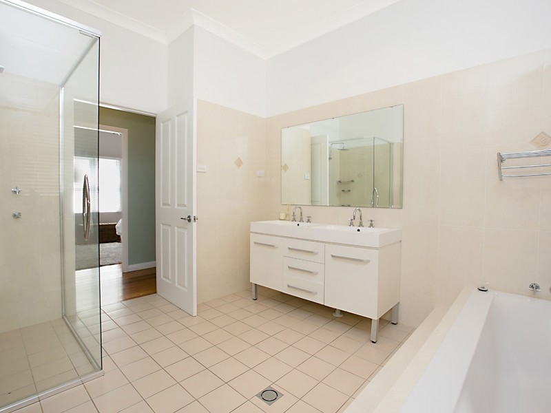 39 Boomerang Street, Cessnock NSW 2325