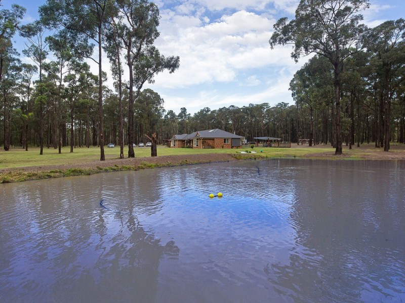 320 Lovedale Road, Lovedale NSW 2325
