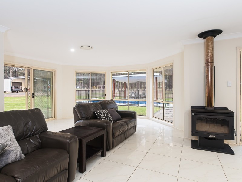 320 Lovedale Road, Lovedale NSW 2325