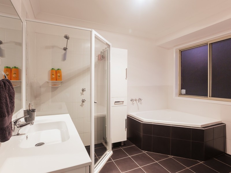 320 Lovedale Road, Lovedale NSW 2325