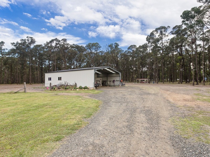 320 Lovedale Road, Lovedale NSW 2325
