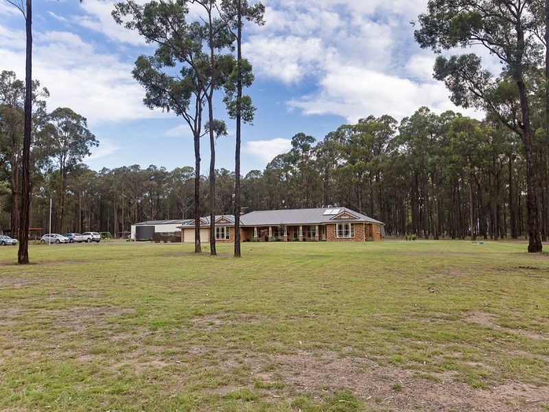 320 Lovedale Road, Lovedale NSW 2325
