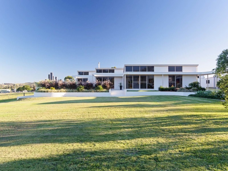 204 Luskintyre Road, Luskintyre NSW 2321