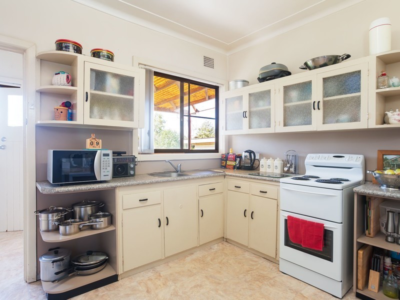 15 High Street, Greta NSW 2334