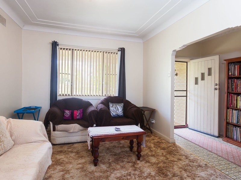 15 High Street, Greta NSW 2334