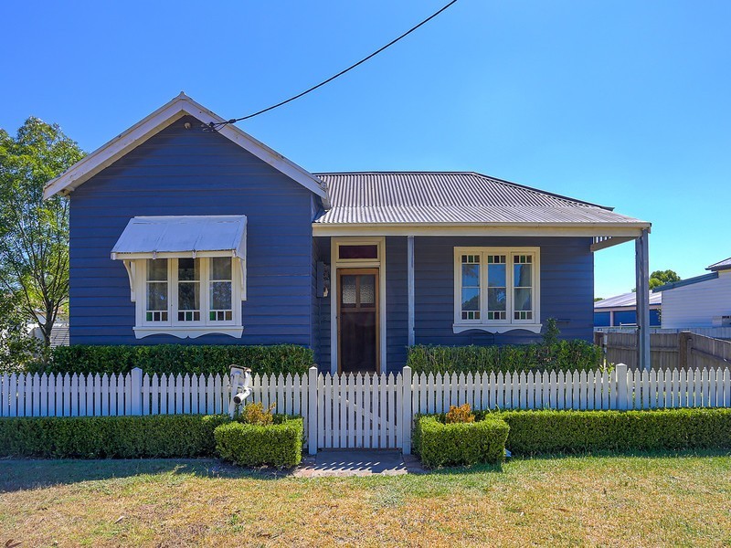 25 Quarrybylong Street, Cessnock NSW 2325