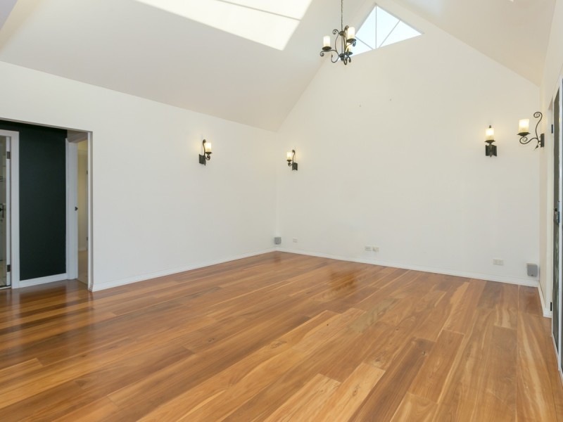 100 Rodney Road, Mount Vincent NSW 2323