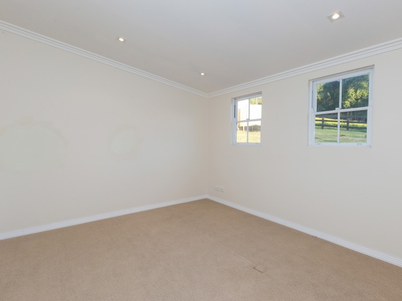 100 Rodney Road, Mount Vincent NSW 2323