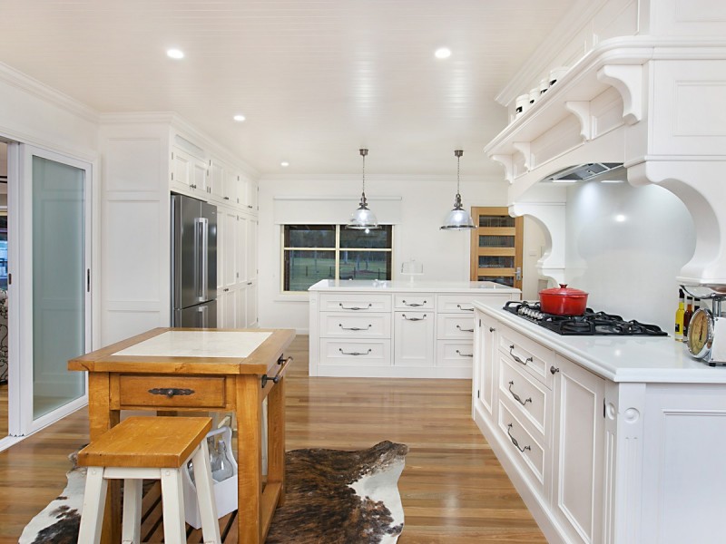 751 Sandy Creek Road, Quorrobolong NSW 2325
