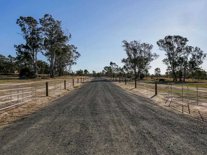 249B Standen Drive, Lower Belford NSW 2335