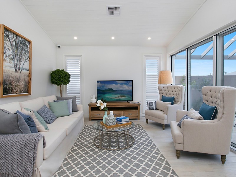 27 Gollan Avenue, North Rothbury NSW 2335