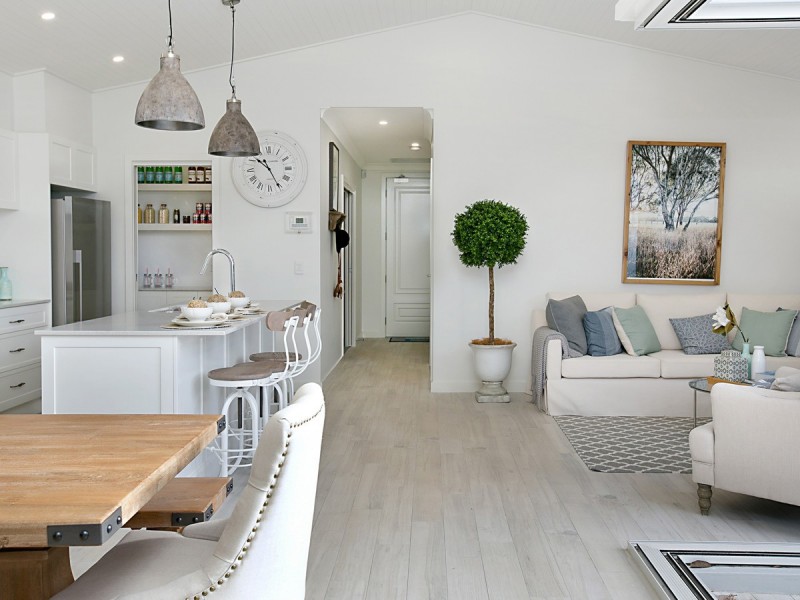 27 Gollan Avenue, North Rothbury NSW 2335